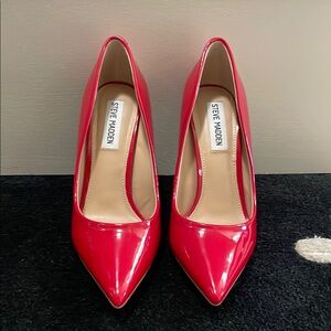 Steve Madden Women's Red Pumps